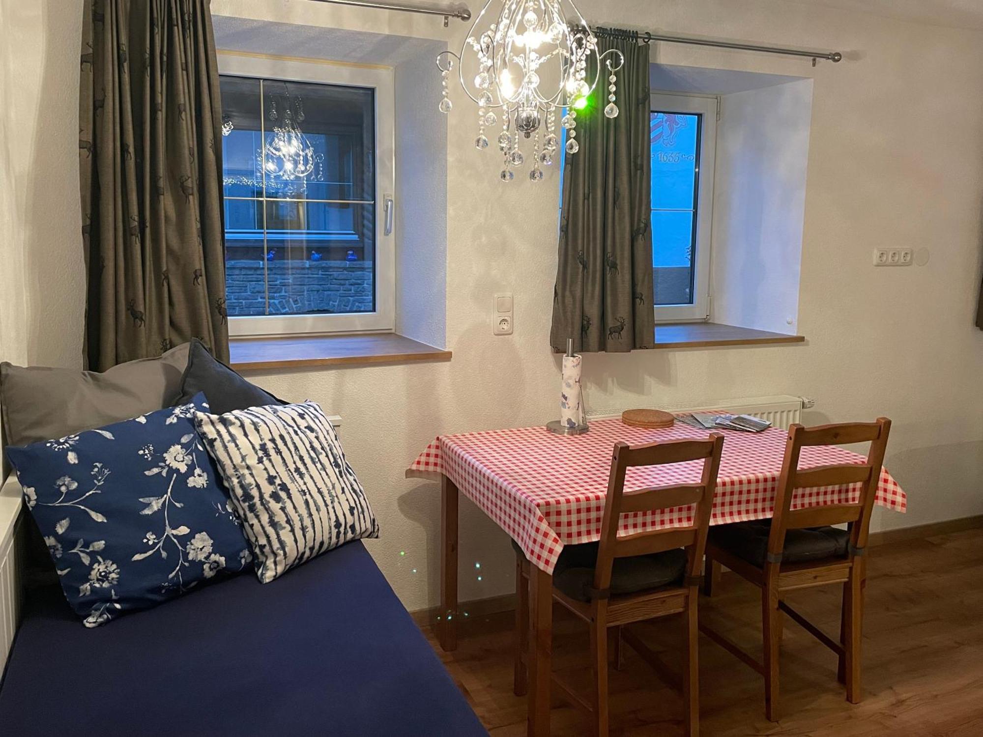 Appartments Krone Bichlbach Zimmer foto