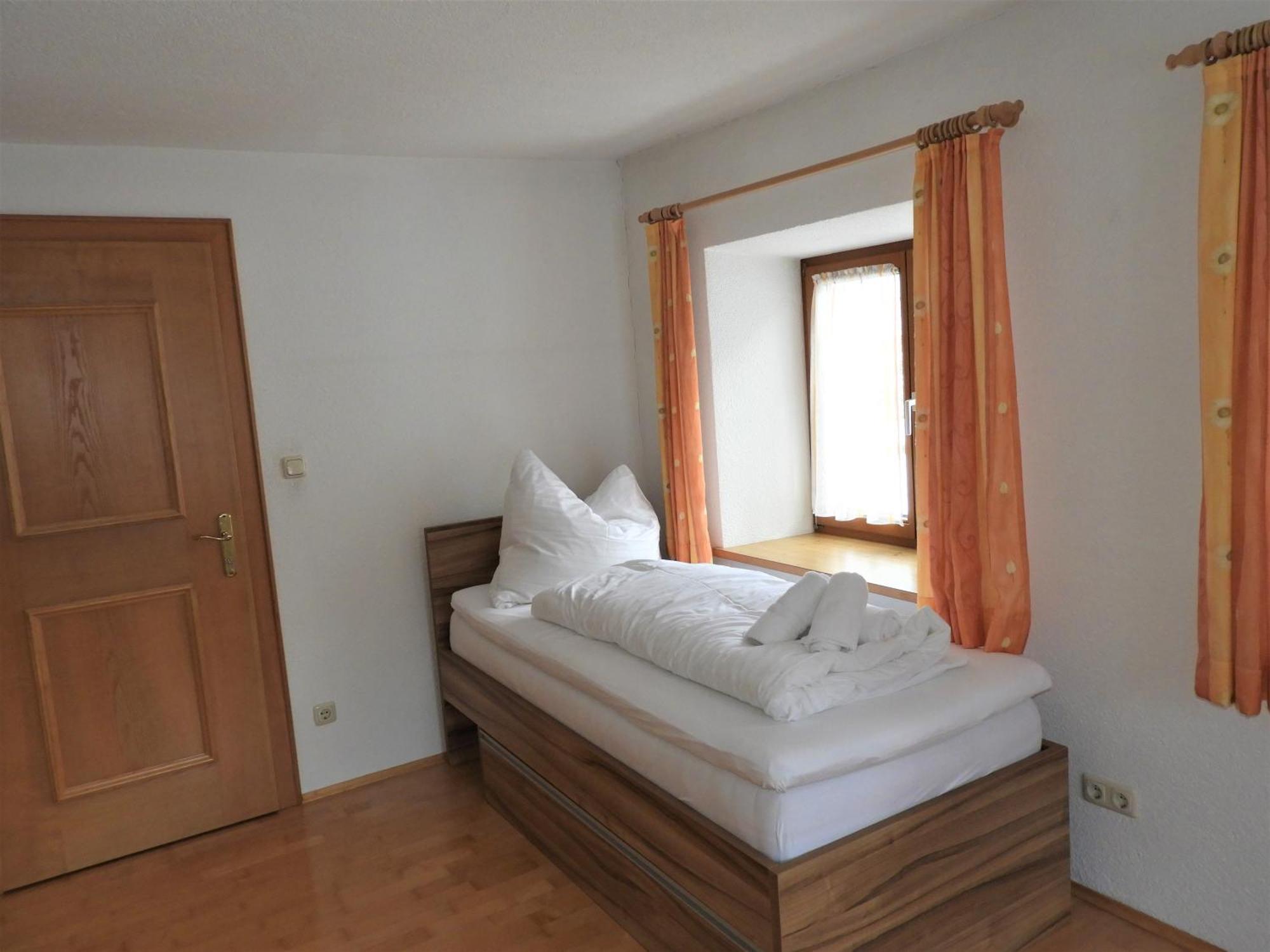Appartments Krone Bichlbach Zimmer foto